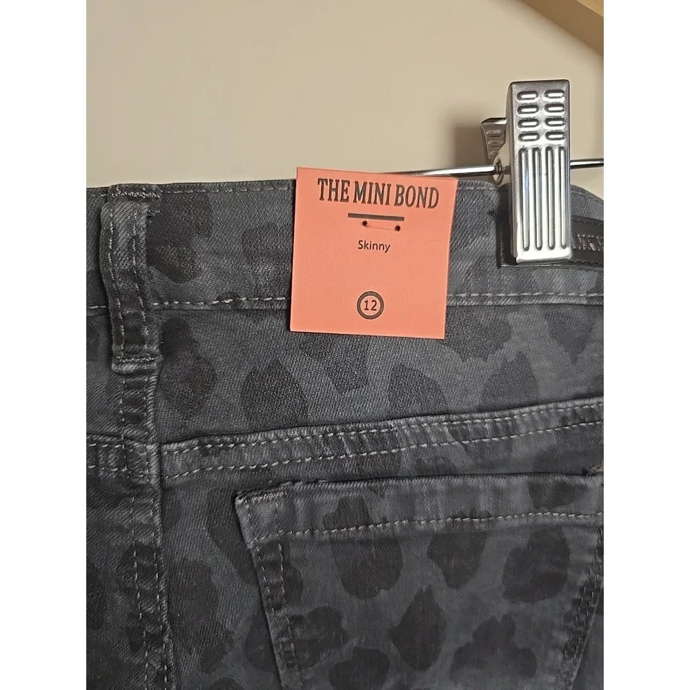 Blank NYC size item